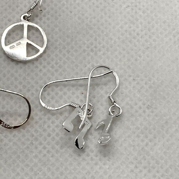 Lot of 3 Pairs Silver Tone Dangle Drop Pierced Earrings Dragonfly‎ Music Peace - Picture 9 of 11